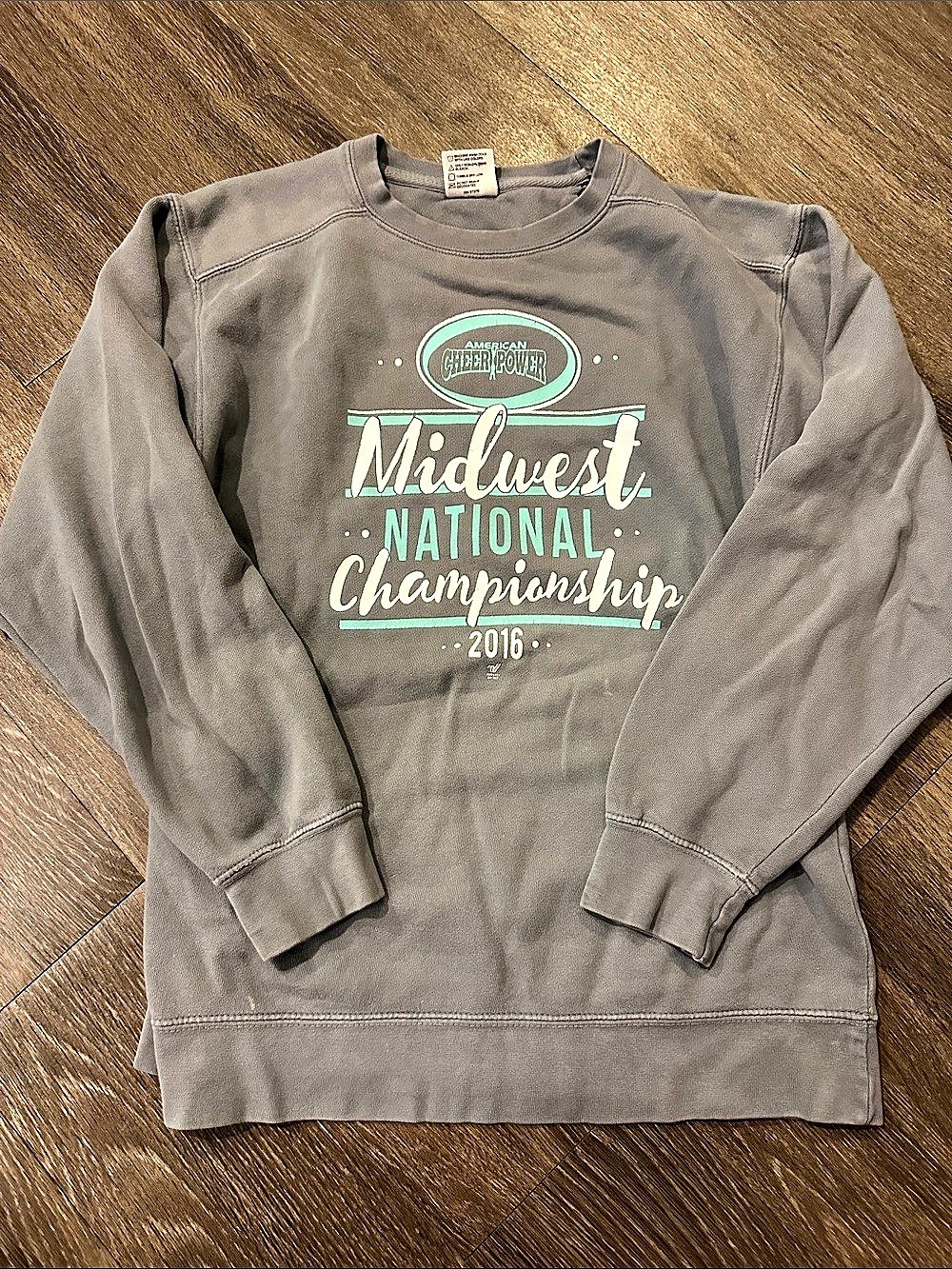 Varsity women’s crewneck